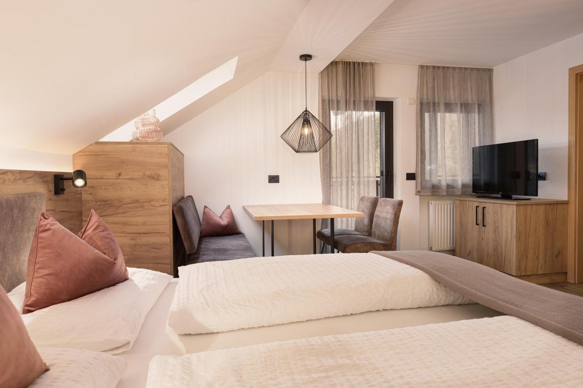Family Aparthotel Winklwiese Olang Exterior foto