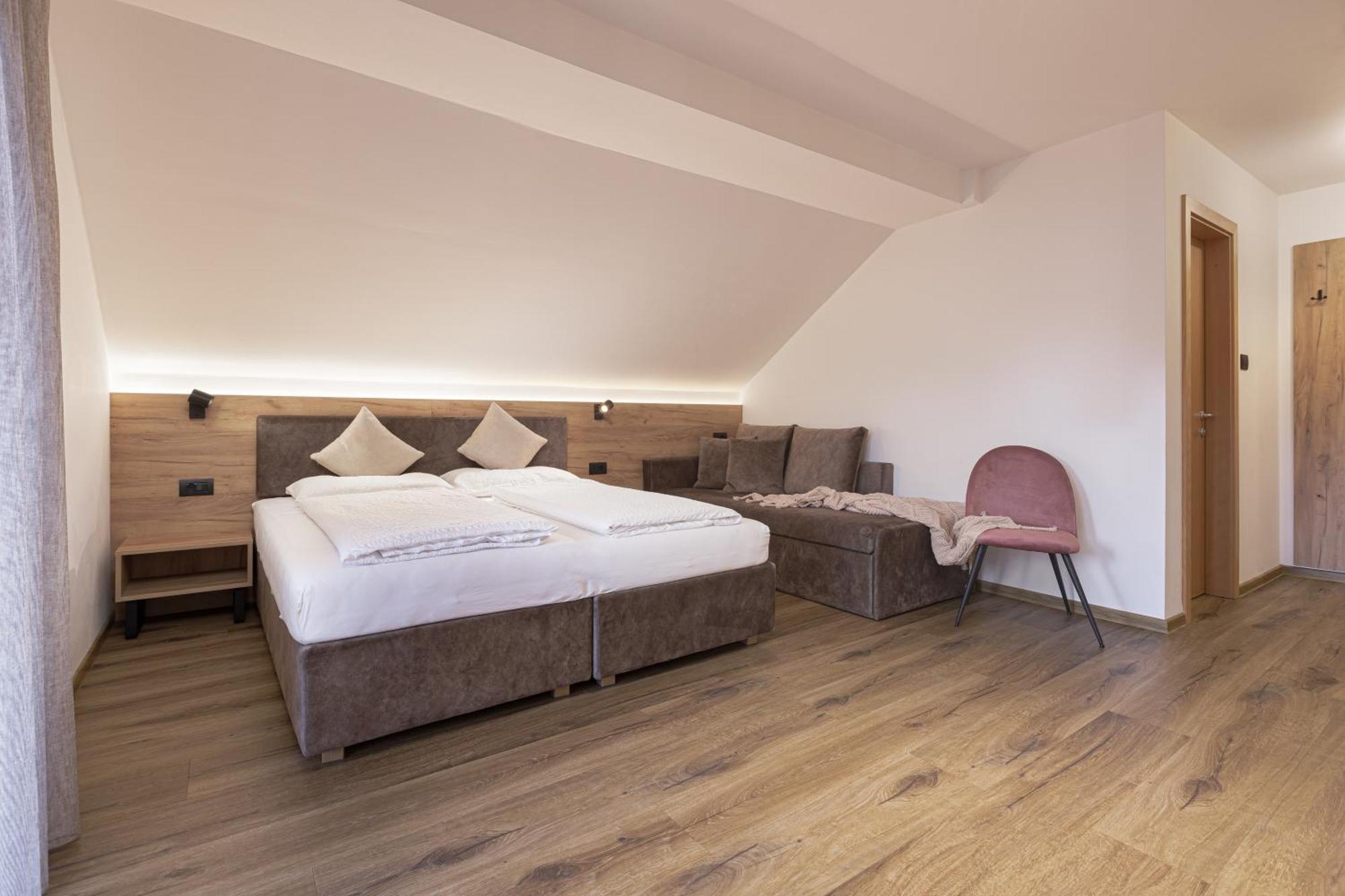 Family Aparthotel Winklwiese Olang Exterior foto